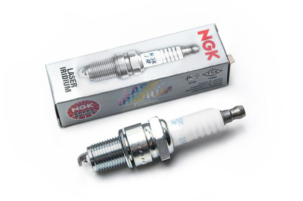 NGK Tändstift 3106