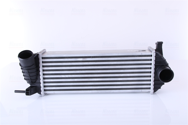 NISSENS Intercooler 96572