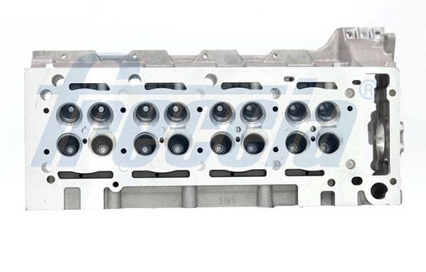 FRECCIA Głowica silnika CH17-1016