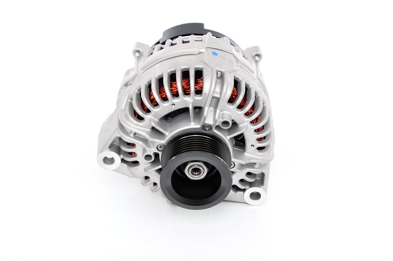 BOSCH Generaator 0 124 655 185